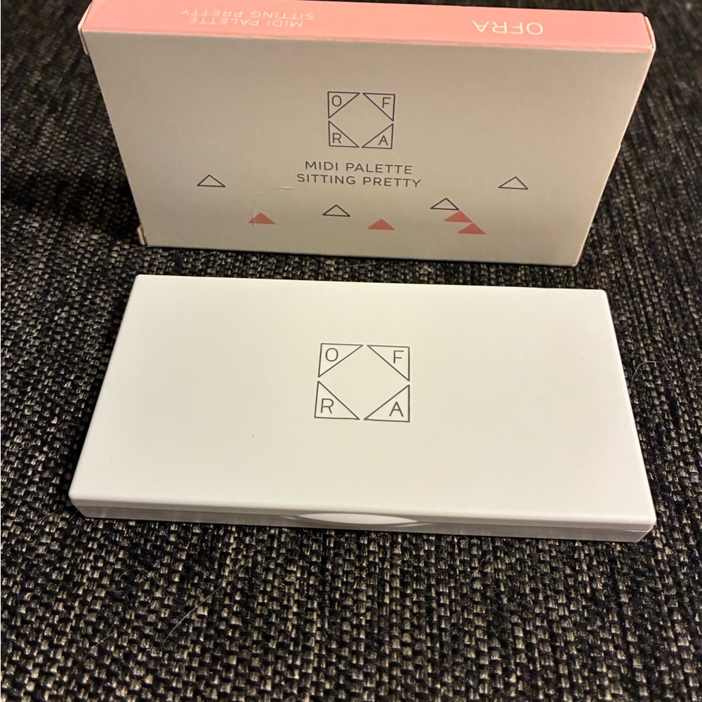 OFRA Midi Palette Sitting Pretty $35 MSRP 3 Pan Blush & Highlighter NIB - Picture 4 of 6
